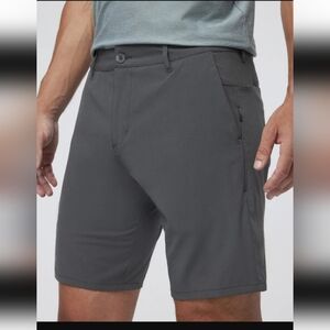 Vuori Aim Short